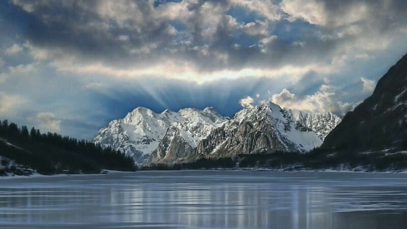 mountain with sunbeams